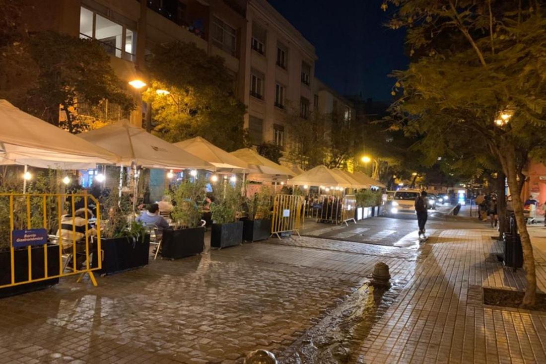 Bed & Breakfast Lastarria ซานติอาโก ภายนอก รูปภาพ